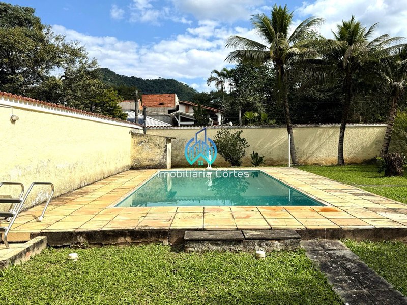 🏡 Terreno à Venda com Área Gourmet e Piscina  💰 Valor: R$ 350.000,00 Avenida Dedo de Deus Guapimirim - 