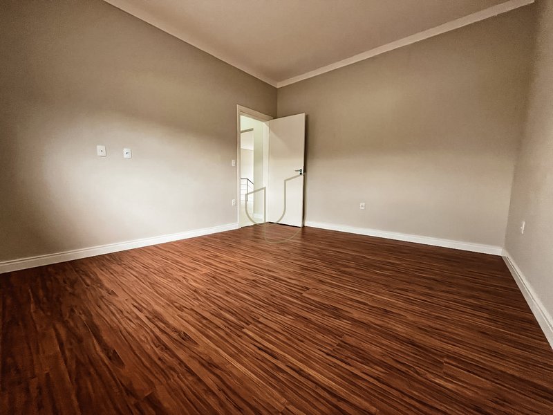 Casa com 3 Dormitórios no Reserva Rudá Avenida Robson Custódio Machado São José dos Campos - 