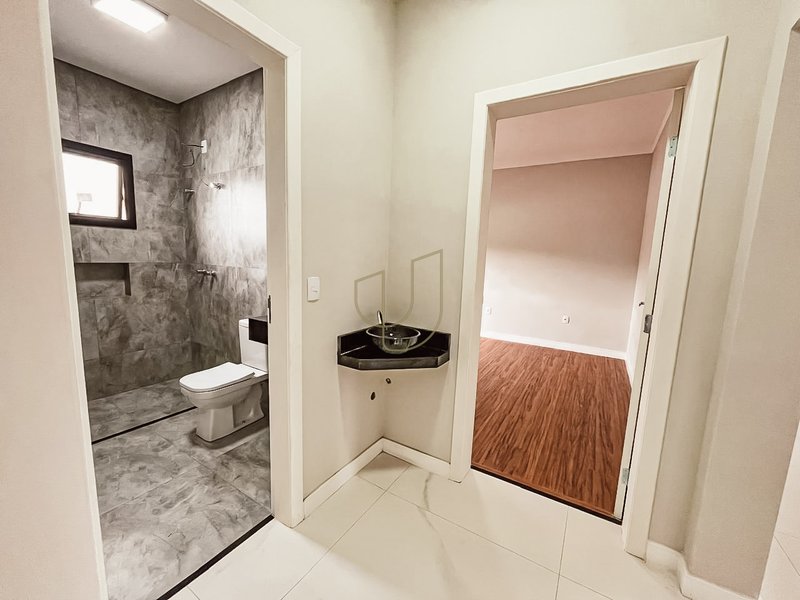 Casa com 3 Dormitórios no Reserva Rudá Avenida Robson Custódio Machado São José dos Campos - 