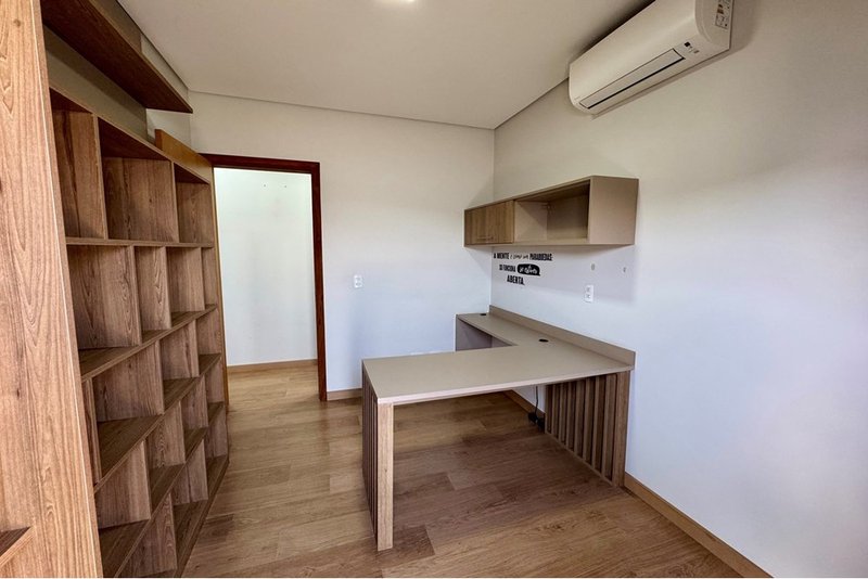 Casa à venda, 150m - 3 Dorm. 1 suíte com closet - R$ 1.195.000 - Energia Solar - Sorocaba Avenida Paraná Sorocaba - 