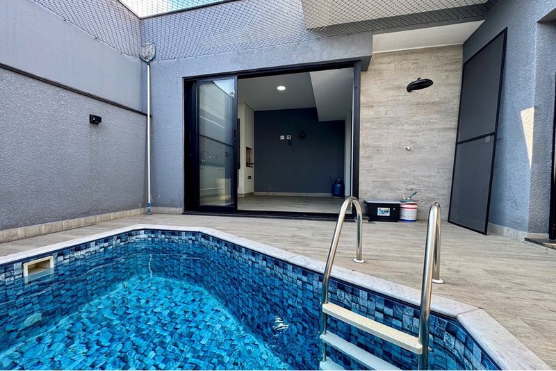Casa à venda, 150m - 3 Dorm. 1 suíte com closet - R$ 1.195.000 - Energia Solar - Sorocaba Avenida Paraná Sorocaba - 