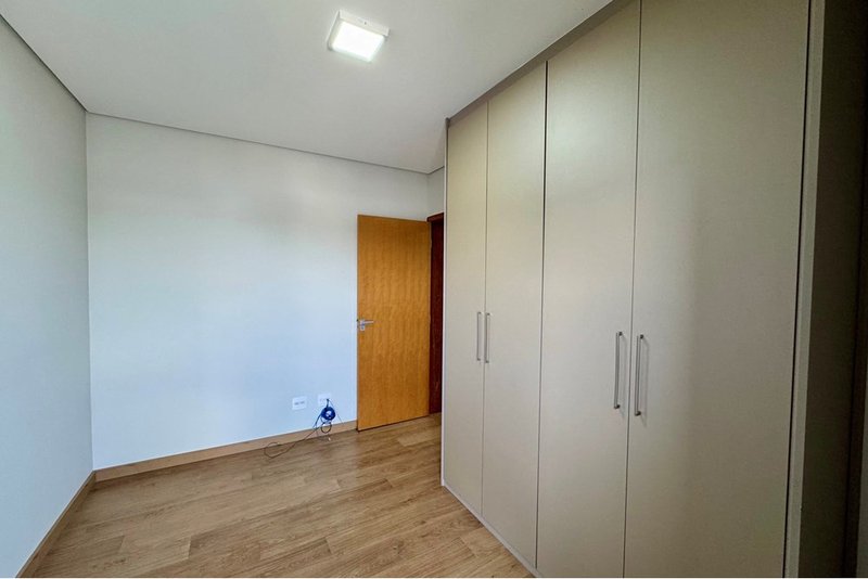 Casa à venda, 150m - 3 Dorm. 1 suíte com closet - R$ 1.195.000 - Energia Solar - Sorocaba Avenida Paraná Sorocaba - 