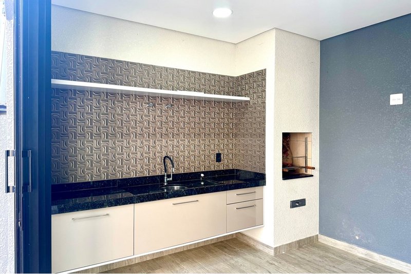 Casa à venda, 150m - 3 Dorm. 1 suíte com closet - R$ 1.195.000 - Energia Solar - Sorocaba Avenida Paraná Sorocaba - 