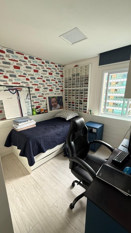 APARTAMENTO 4 QUARTOS 2 SUÍTES VARANDA GOURMET 4 GARAGENS PISCINA À VENDA CAMINHO ÁRVORES Alameda dos Flamboyants Salvador - 