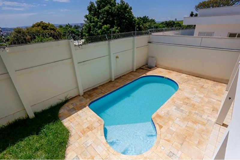 Casa à Venda, 468m 3 Suites - R$ 2.300.000 – Cond. Angelo Vial -Parque Campolim – Sorocaba Avenida Mário Campolim Sorocaba - 