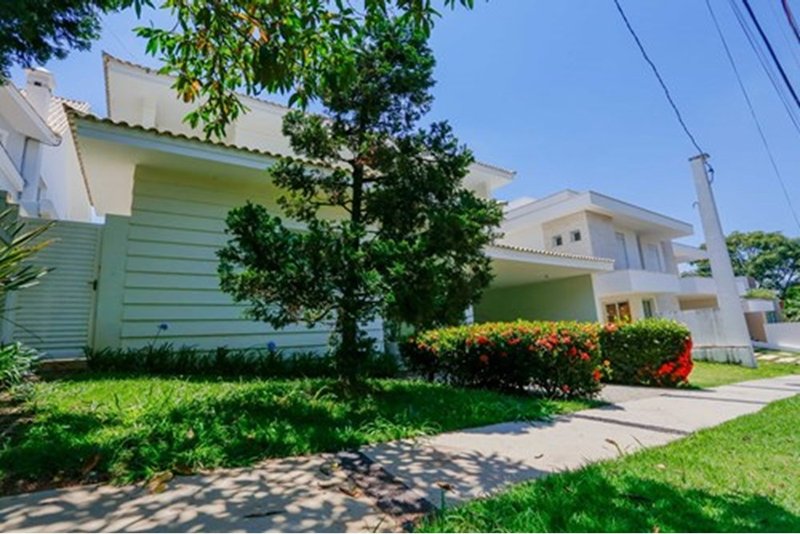 Casa à Venda, 468m 3 Suites - R$ 2.300.000 – Cond. Angelo Vial -Parque Campolim – Sorocaba Avenida Mário Campolim Sorocaba - 