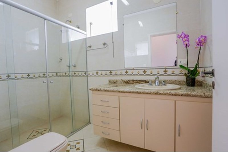 Casa à Venda, 468m 3 Suites - R$ 2.300.000 – Cond. Angelo Vial -Parque Campolim – Sorocaba Avenida Mário Campolim Sorocaba - 
