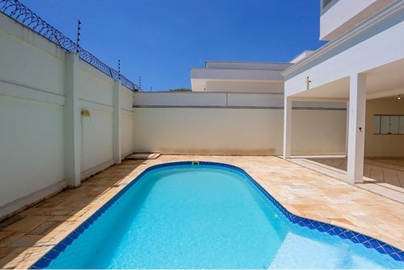 Casa à Venda, 468m 3 Suites - R$ 2.300.000 – Cond. Angelo Vial -Parque Campolim – Sorocaba Avenida Mário Campolim Sorocaba - 