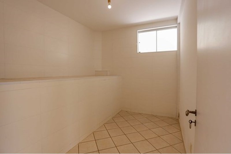 Casa à Venda, 468m 3 Suites - R$ 2.300.000 – Cond. Angelo Vial -Parque Campolim – Sorocaba Avenida Mário Campolim Sorocaba - 
