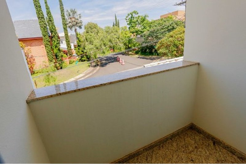 Casa à Venda, 468m 3 Suites - R$ 2.300.000 – Cond. Angelo Vial -Parque Campolim – Sorocaba Avenida Mário Campolim Sorocaba - 