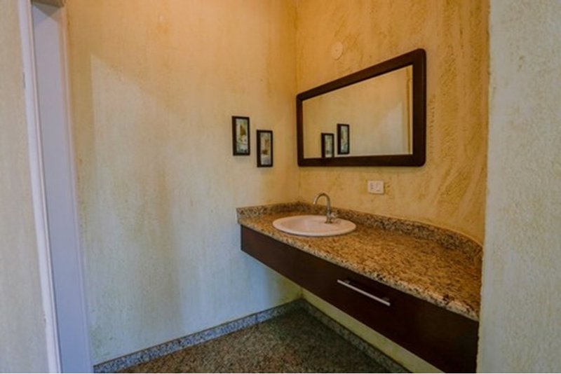 Casa à Venda, 468m 3 Suites - R$ 2.300.000 – Cond. Angelo Vial -Parque Campolim – Sorocaba Avenida Mário Campolim Sorocaba - 