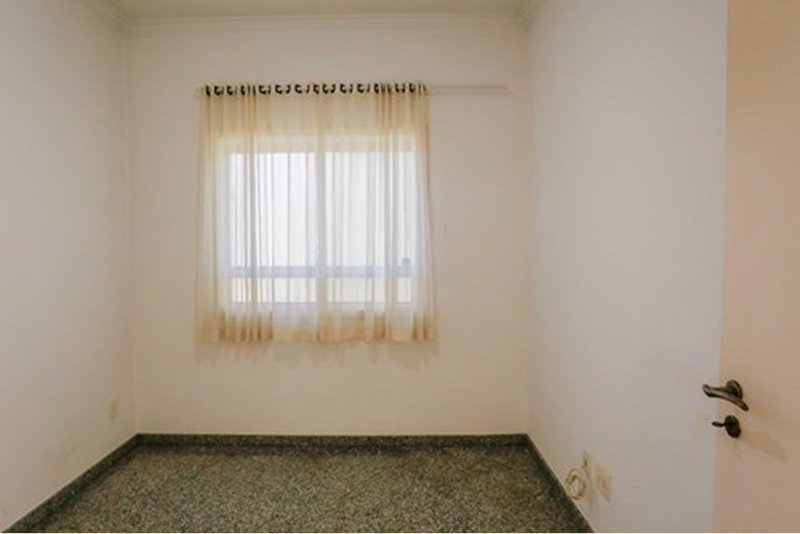 Casa à Venda, 468m 3 Suites - R$ 2.300.000 – Cond. Angelo Vial -Parque Campolim – Sorocaba Avenida Mário Campolim Sorocaba - 
