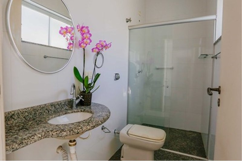 Casa à Venda, 468m 3 Suites - R$ 2.300.000 – Cond. Angelo Vial -Parque Campolim – Sorocaba Avenida Mário Campolim Sorocaba - 