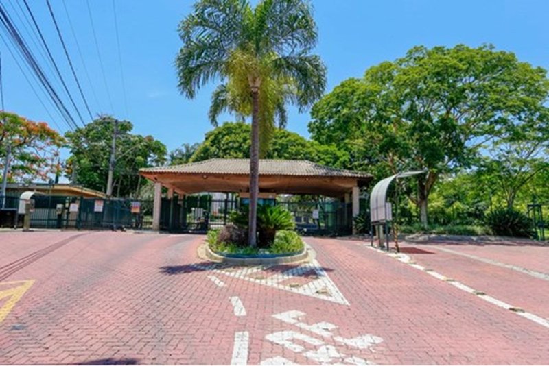 Casa à Venda, 468m 3 Suites - R$ 2.300.000 – Cond. Angelo Vial -Parque Campolim – Sorocaba Avenida Mário Campolim Sorocaba - 