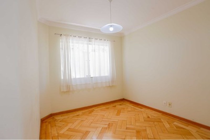Casa à Venda, 468m 3 Suites - R$ 2.300.000 – Cond. Angelo Vial -Parque Campolim – Sorocaba Avenida Mário Campolim Sorocaba - 