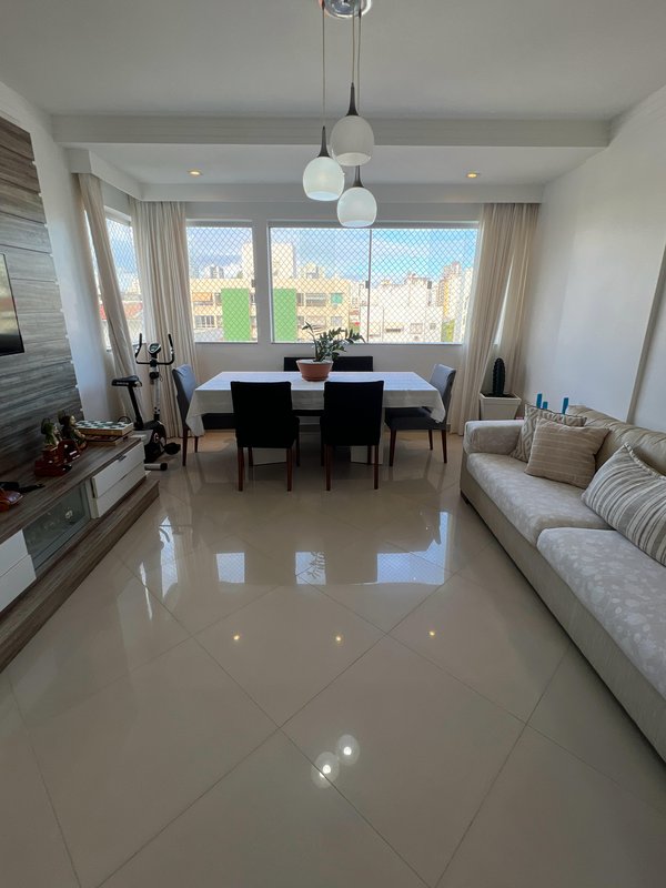 APARTAMENTO 2 QUARTOS SUÍTE GABINETE LAVABO NASCENTE GARAGEM ELEVADOR À VENDA PITUBA! Rua Anthenor Tupinambá Salvador - 