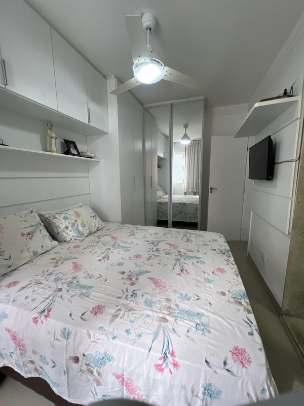 APARTAMENTO 2 QUARTOS SUÍTE GABINETE LAVABO NASCENTE GARAGEM ELEVADOR À VENDA PITUBA! Rua Anthenor Tupinambá Salvador - 