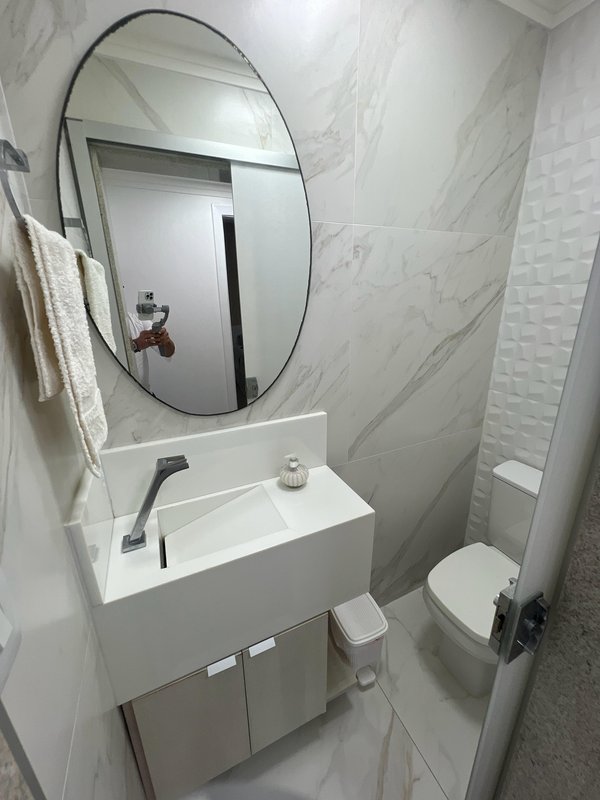 APARTAMENTO 2 QUARTOS SUÍTE GABINETE LAVABO NASCENTE GARAGEM ELEVADOR À VENDA PITUBA! Rua Anthenor Tupinambá Salvador - 