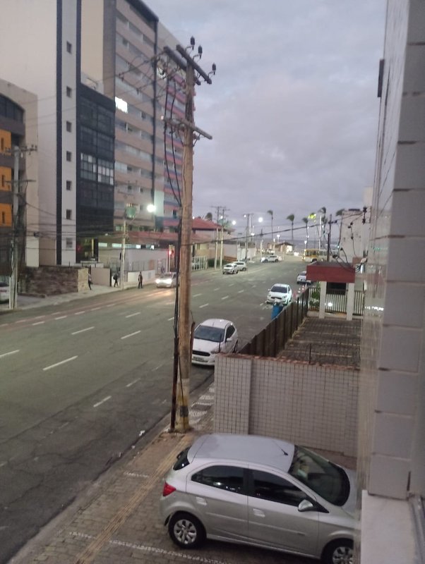 APARTAMENTO QUARTO E SALA SUÍTE COZINHA DEPENDÊNCIA ÁREA DE SERVIÇO À VENDA EM AMARALINA! Rua Visconde de Itaborahy Salvador - 