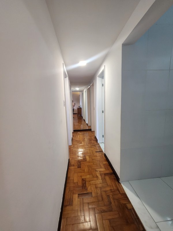APARTAMENTO 3 QUARTOS SUÍTE HOME OFFICE GARAGEM REFORMADO À VENDA NA GRAÇA! Avenida Princesa Leopoldina Salvador - 