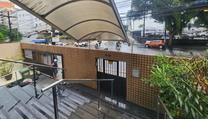 APARTAMENTO 3 QUARTOS SUÍTE HOME OFFICE GARAGEM REFORMADO À VENDA NA GRAÇA! Avenida Princesa Leopoldina Salvador - 