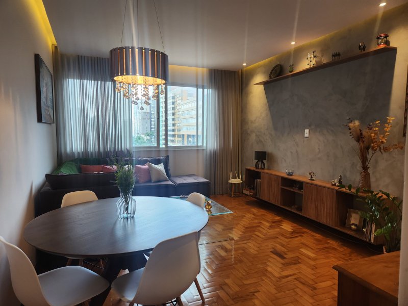 APARTAMENTO 3 QUARTOS SUÍTE HOME OFFICE GARAGEM REFORMADO À VENDA NA GRAÇA! Avenida Princesa Leopoldina Salvador - 
