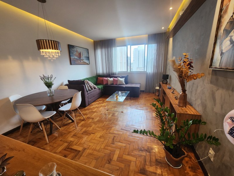 APARTAMENTO 3 QUARTOS SUÍTE HOME OFFICE GARAGEM REFORMADO À VENDA NA GRAÇA! Avenida Princesa Leopoldina Salvador - 