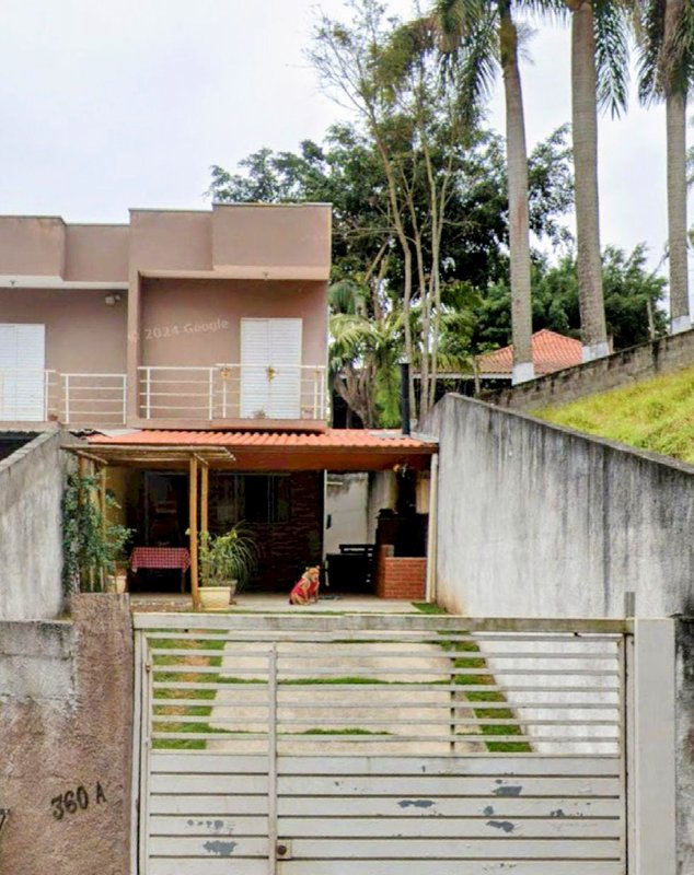 Sobrado à venda no Jardim Rosa Helena  Igaratá - 