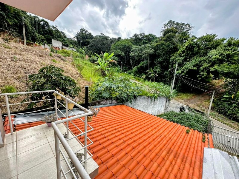Sobrado à venda no Jardim Rosa Helena  Igaratá - 
