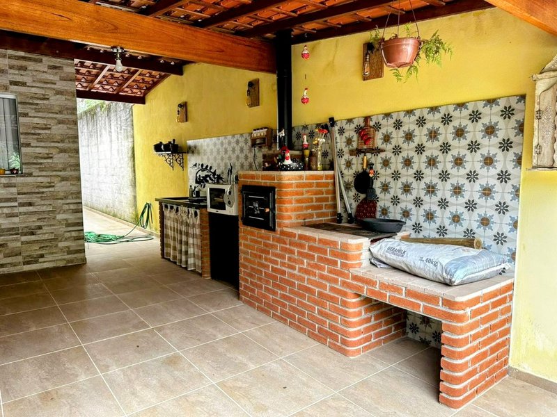 Sobrado à venda no Jardim Rosa Helena  Igaratá - 