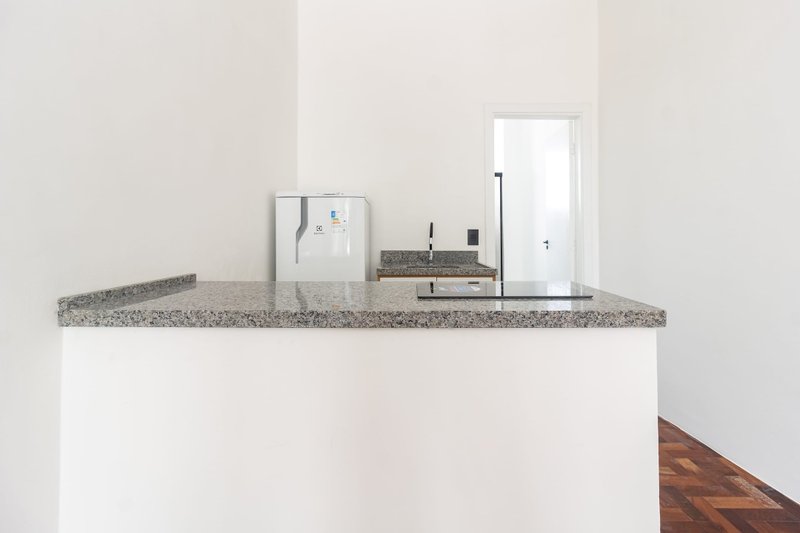 Studio Metrô Santa Cecília 32m² sem depósito e ACEITA PET Rua Ana Cintra São Paulo - 