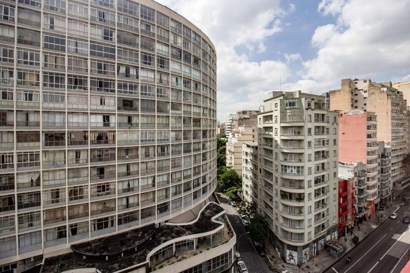 Studio Metrô Santa Cecília 32m² sem depósito e ACEITA PET Rua Ana Cintra São Paulo - 