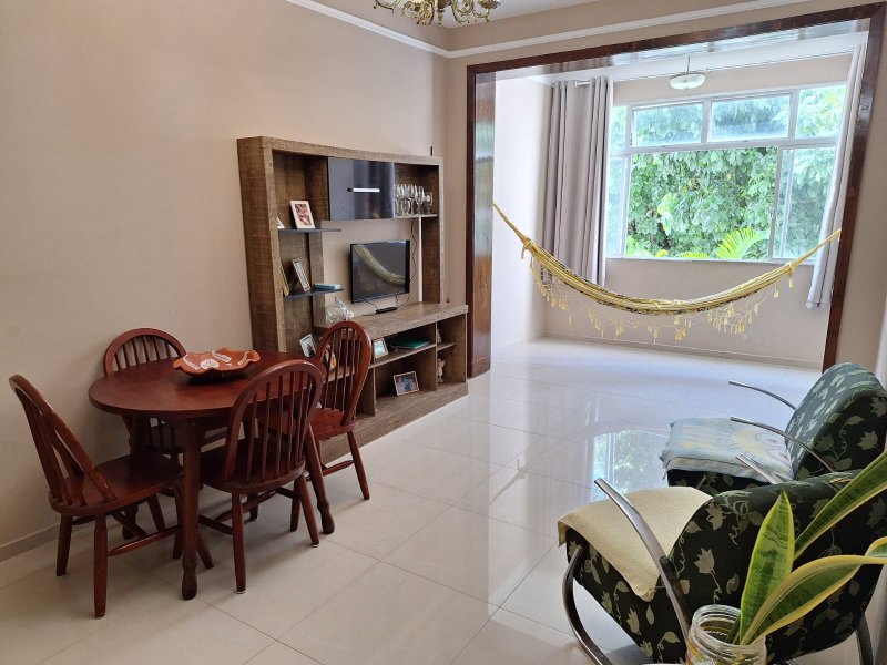 APARTAMENTO AMPLO 3 QUARTOS TERRAÇO DEPENDÊNCIA GARAGEM ELEVADOR PORTARIA NA BARRA! Rua Lord Cochrane Salvador - 