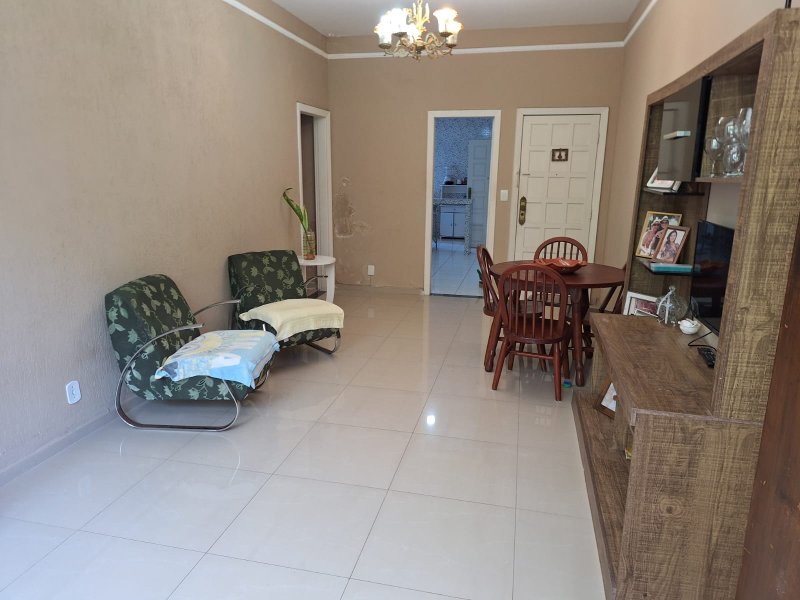 APARTAMENTO AMPLO 3 QUARTOS TERRAÇO DEPENDÊNCIA GARAGEM ELEVADOR PORTARIA NA BARRA! Rua Lord Cochrane Salvador - 
