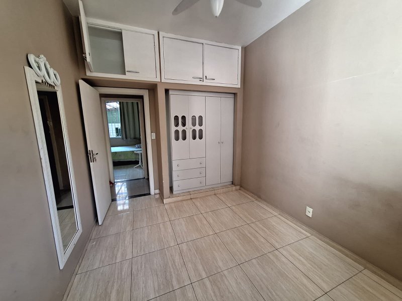 APARTAMENTO AMPLO 3 QUARTOS TERRAÇO DEPENDÊNCIA GARAGEM ELEVADOR PORTARIA NA BARRA! Rua Lord Cochrane Salvador - 