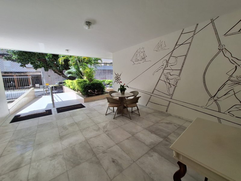APARTAMENTO AMPLO 3 QUARTOS TERRAÇO DEPENDÊNCIA GARAGEM ELEVADOR PORTARIA NA BARRA! Rua Lord Cochrane Salvador - 