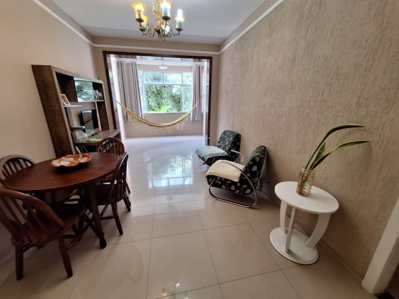 APARTAMENTO AMPLO 3 QUARTOS TERRAÇO DEPENDÊNCIA GARAGEM ELEVADOR PORTARIA NA BARRA! Rua Lord Cochrane Salvador - 