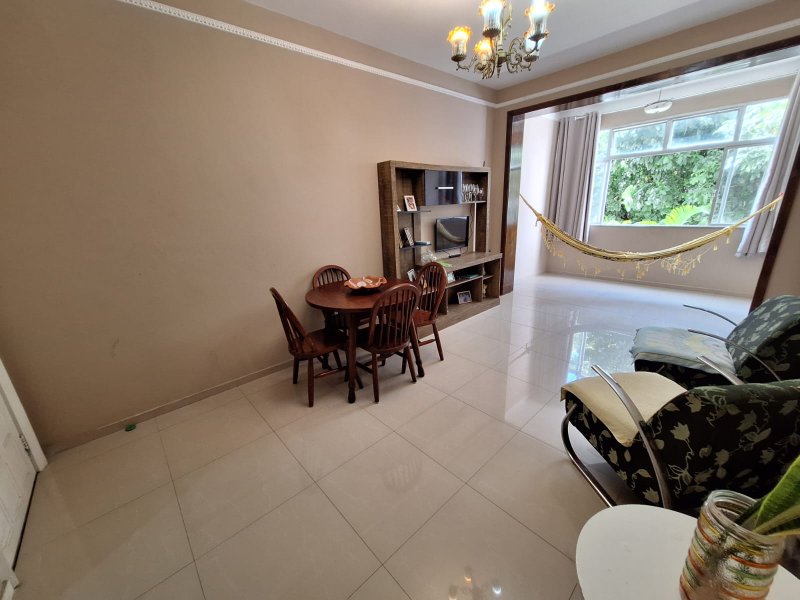APARTAMENTO AMPLO 3 QUARTOS TERRAÇO DEPENDÊNCIA GARAGEM ELEVADOR PORTARIA NA BARRA! Rua Lord Cochrane Salvador - 