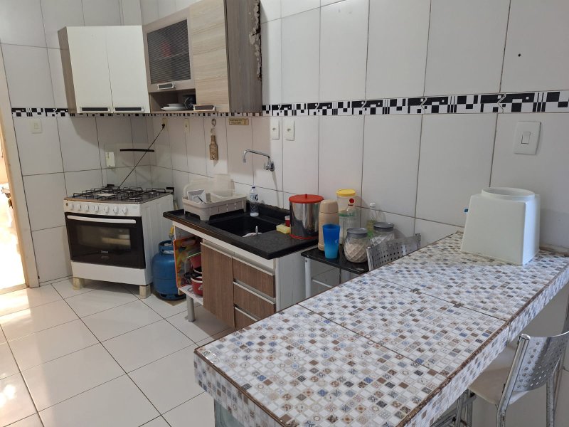 APARTAMENTO AMPLO 3 QUARTOS TERRAÇO DEPENDÊNCIA GARAGEM ELEVADOR PORTARIA NA BARRA! Rua Lord Cochrane Salvador - 