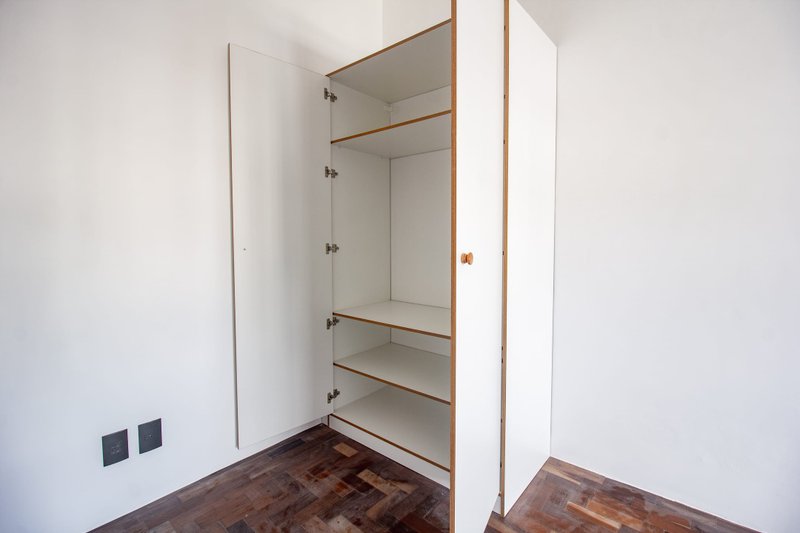 Studio Metrô Santa Cecília 30m² - ACEITA PET - sem depósito caução Rua Ana Cintra São Paulo - 