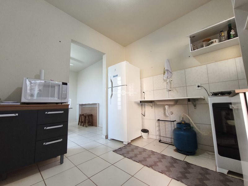 Casa com 2 dormitórios e quintal grande no São Rogério  Avaré - 