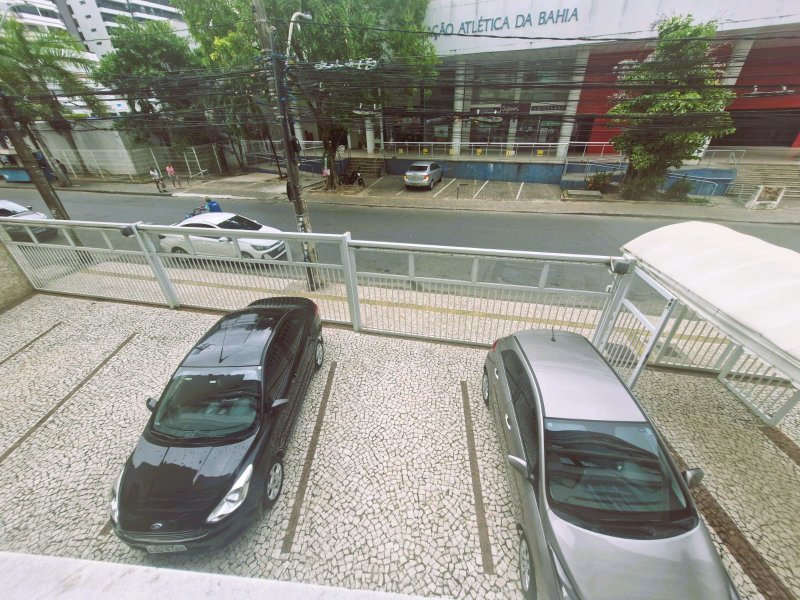 APARTAMENTO 3 QUARTOS DEPENDÊNCIA GARAGEM ELEVADOR E PORTARIA 24 H À VENDA NA BARRA! Rua Cesar Zama Salvador - 