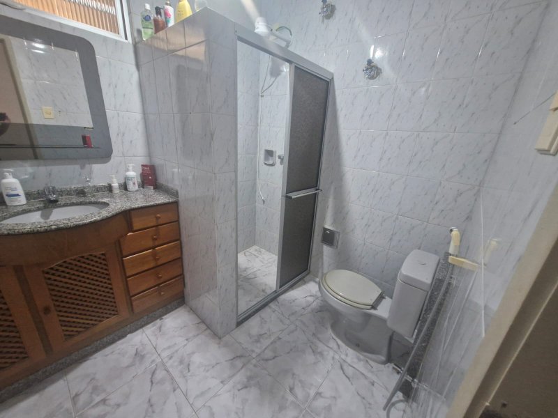 APARTAMENTO 3 QUARTOS DEPENDÊNCIA GARAGEM ELEVADOR E PORTARIA 24 H À VENDA NA BARRA! Rua Cesar Zama Salvador - 