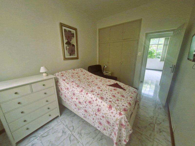APARTAMENTO 3 QUARTOS DEPENDÊNCIA GARAGEM ELEVADOR E PORTARIA 24 H À VENDA NA BARRA! Rua Cesar Zama Salvador - 