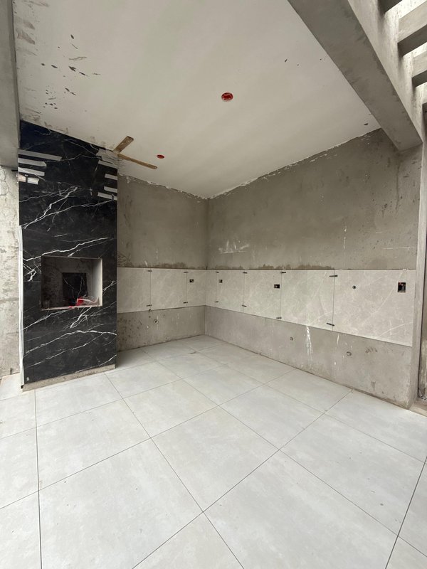 🏡 Casa nova com excelente padrão construtivo  Caraguatatuba - 
