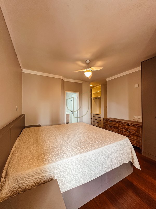 Apartamento de 173 m² e 2 Suítes no Condomínio London Palace Avenida São João São José dos Campos - 