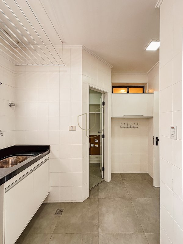 Apartamento de 173 m² e 2 Suítes no Condomínio London Palace Avenida São João São José dos Campos - 