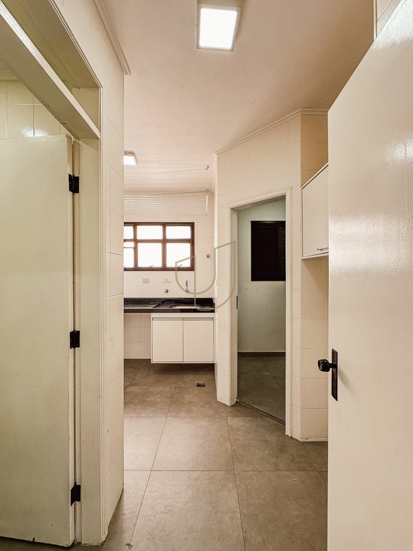 Apartamento de 173 m² e 2 Suítes no Condomínio London Palace Avenida São João São José dos Campos - 