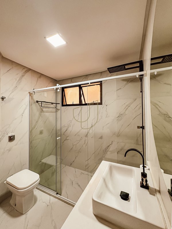 Apartamento de 173 m² e 2 Suítes no Condomínio London Palace Avenida São João São José dos Campos - 