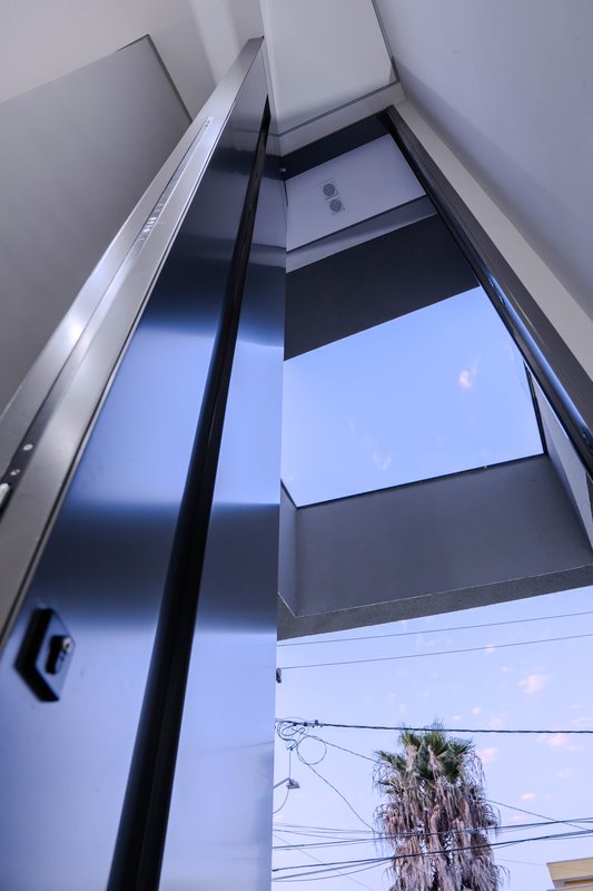 Casa à venda com 4 suítes em condomínio luxo Rua Sabiá Santana de Parnaíba - 